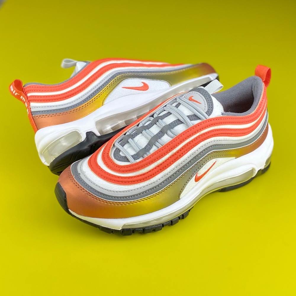 NIKE Air Max 97